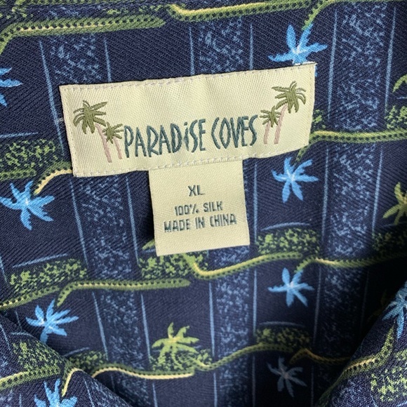 VINTAGE PARADISE COVES Hawaiian Shirt 100% SILK Navy Blue with Palm Trees EUC - Picture 4 of 6
